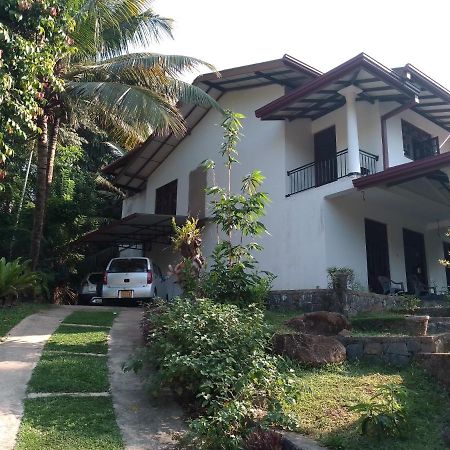 Sea & Greens Apartments Unawatuna Exterior photo