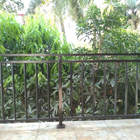 Sea & Greens Apartments Unawatuna Exterior photo