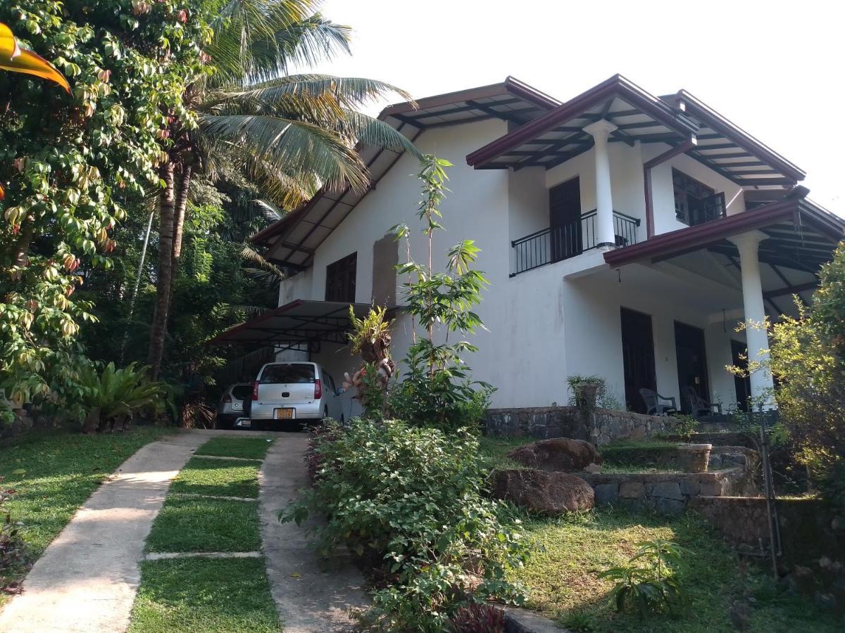 Sea & Greens Apartments Unawatuna Exterior photo
